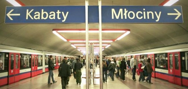 Awaria Punktów Obsługi Pasażerów ZTM na stacjach metra