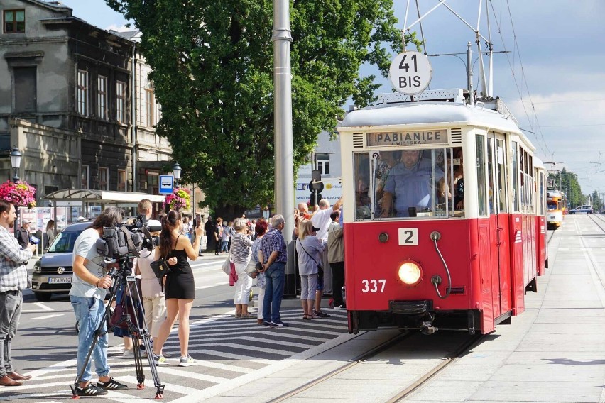 Święto ulicy Zamkowej i przejazd zabytkowych tramwajów 
