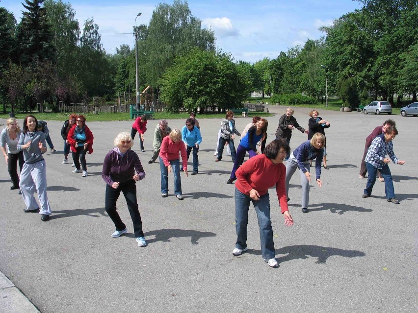 Sosnowieckie Senioralia 2012, czyli fitness i tańce seniorów w Parku Sieleckim