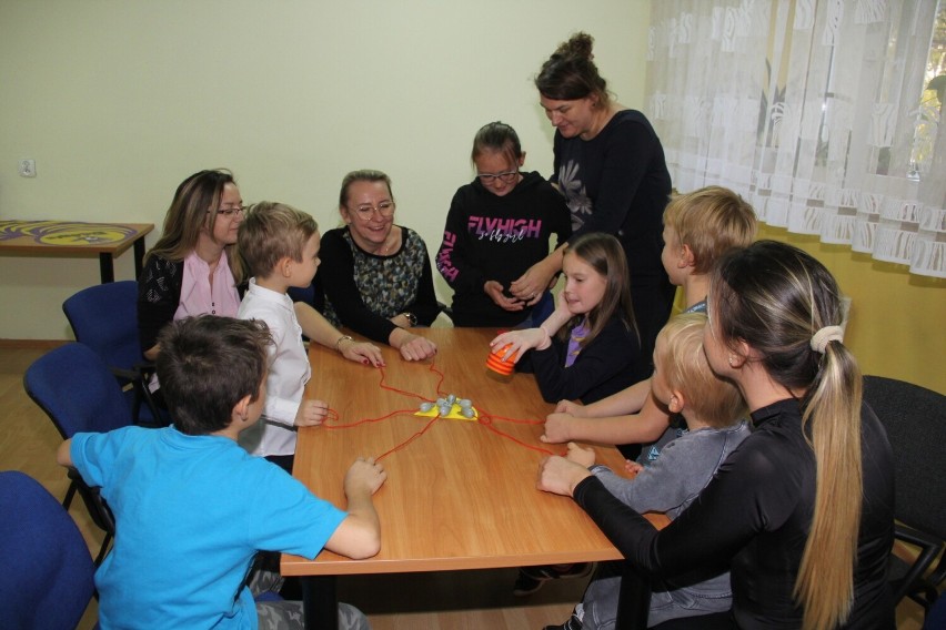 W brzezińskiej poradni psychologiczno-pedagogicznej ruszył cykl spotkań dotyczących rodzinnego grania w gry planszowe