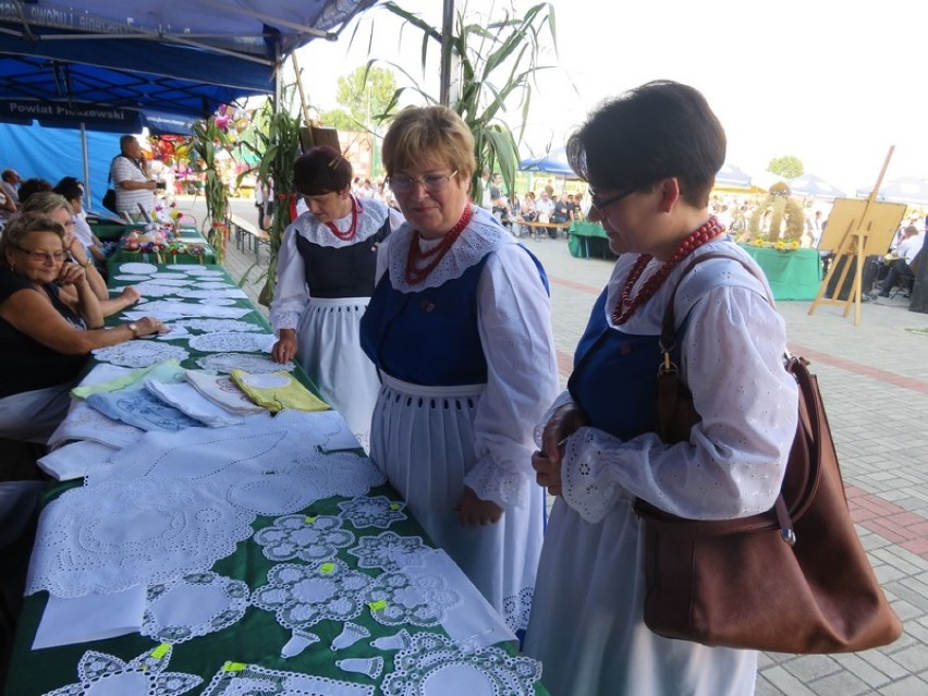 Estrada Folkloru w Choczu odbyła się w ramach święta plonów