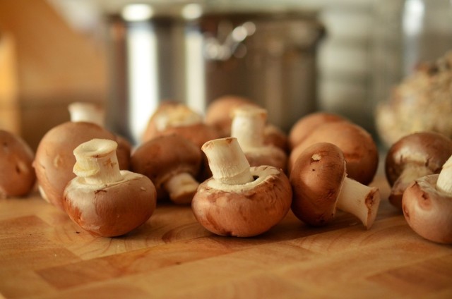 Grzyby marynowane - przepis na grzyby marynowane,marynowane grzyby w occie, jak marynować grzyby?