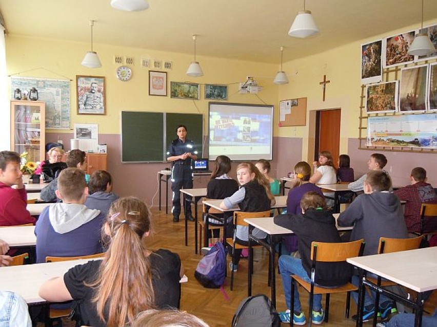 Policjanci spotkali się z uczniami