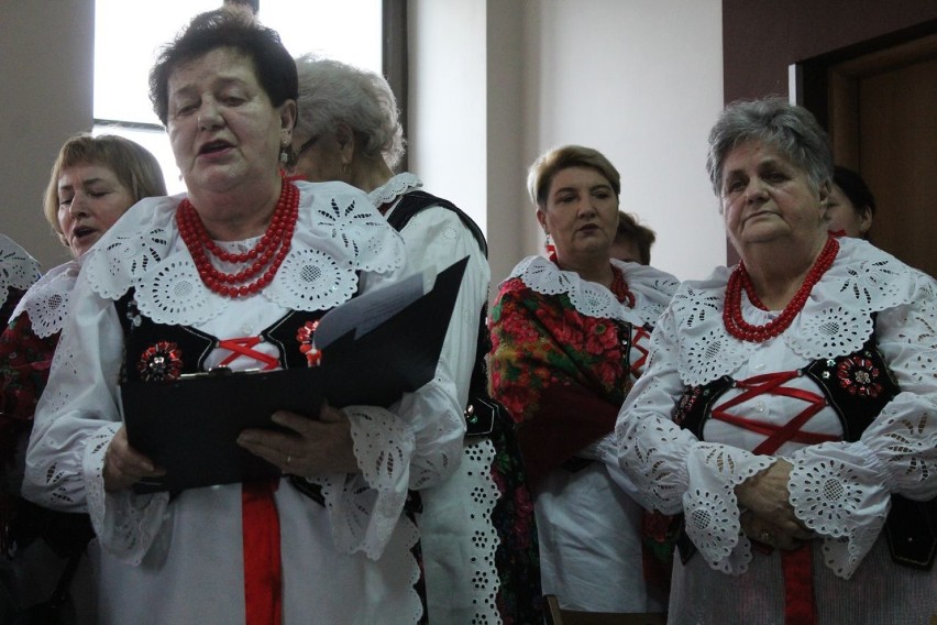 Medal „Zasłużony dla Kultury Polskiej” dla Zespołu Regionalnego „Sami Swoi" z Przytkowic [ZDJĘCIA]