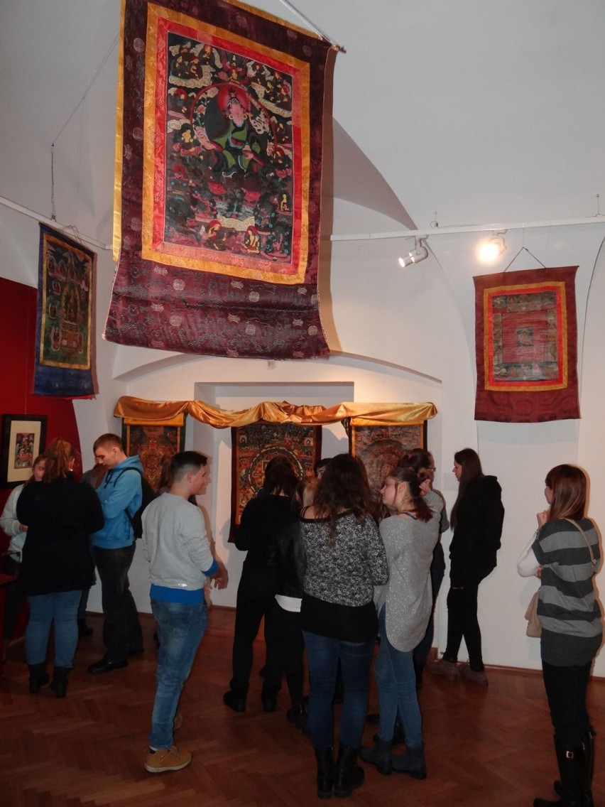 Buddyjskie klimaty w wieluńskim muzeum. Wystawa o sztuce Tybetu [FOTO]