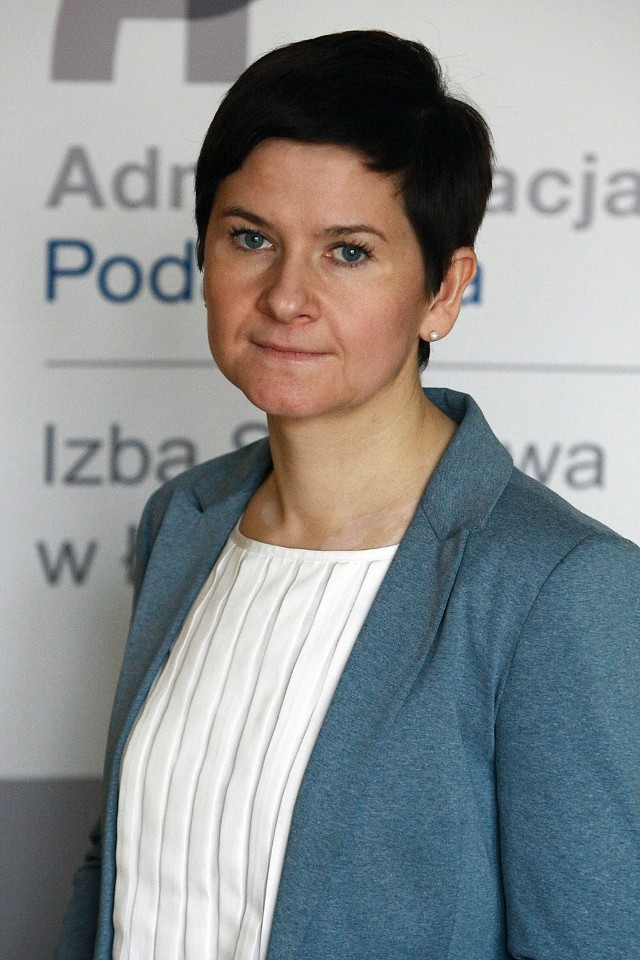 Agnieszka Pawlak, rzecznik Izby Administracji Skarbowej w Łodzi: - Pracownicy zostali zwolnieni w trybie natychmiastowym.