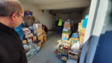 Transport darów dla Ukraińców zebranych w ramach zbiórki Caritasu, wyjechał z Ostrowca (ZDJĘCIA) 