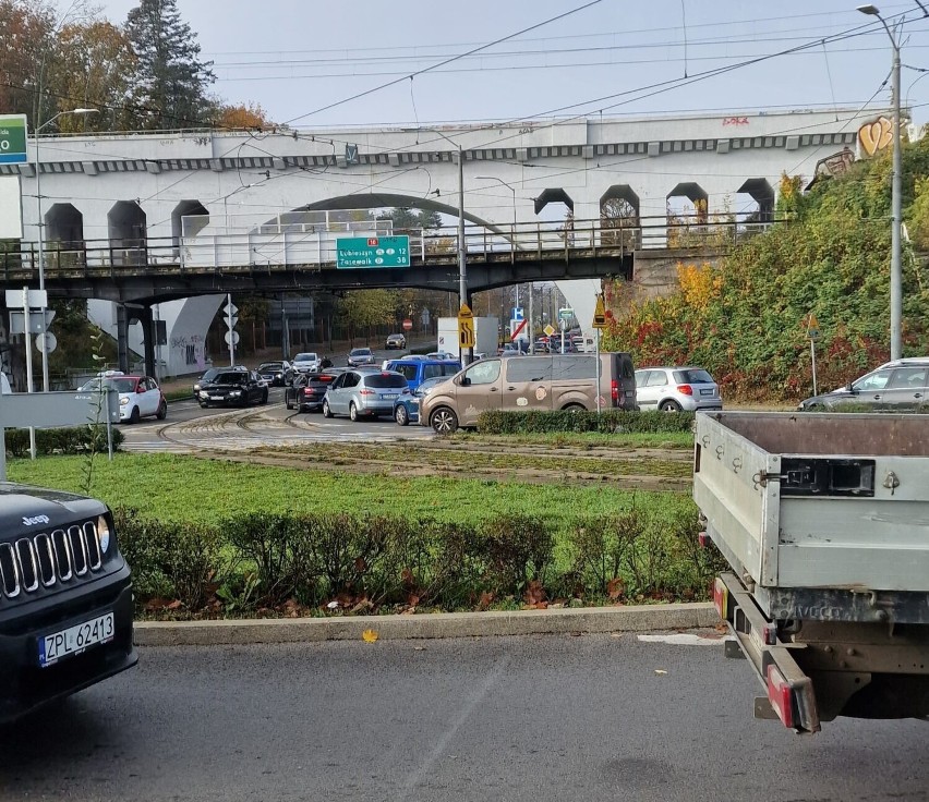 Kierowcy, jak chcecie ominąć korki i utrudnienia (tu na Ku...