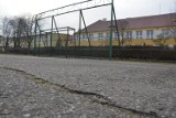 Unieważniono przetarg na remont szkolnego boiska w Łowiczu