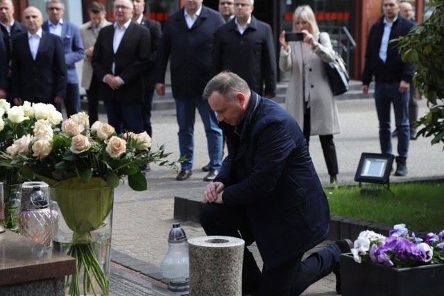 Prezydent Andrzej Duda przyjechał do kopalni Pniówek.

Zobacz kolejne zdjęcia. Przesuwaj zdjęcia w prawo - naciśnij strzałkę lub przycisk NASTĘPNE