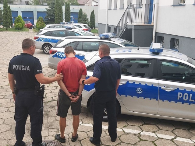 Policjanci z bełchatowskiej komendy ustalili i zatrzymali dwóch 29-latków