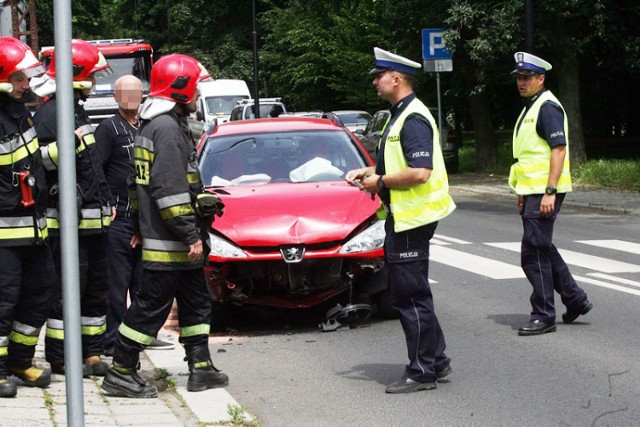 Wypadek na ulicy Mickiewicza w Legnicy.