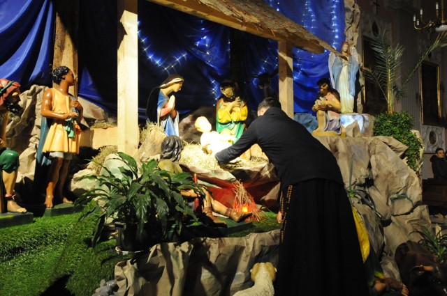 Pasterki to jedne z bardziej popularnych mszy świętych (przychodzą na nie nawet ci, którzy co niedzielę nie chodzą do kościoła). W wigilię, 24 grudnia w Zielonej Górze będzie ich znacznie więcej, niż miało to miejsca przed laty. Sprawdź godziny mszy w czwartek, 24 grudnia >>>