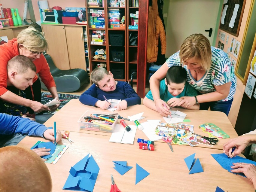 Uczniowie klas SP - SOSW w Zbąszyniu, omówili bardzo ważne zagadnienia o rodzinie