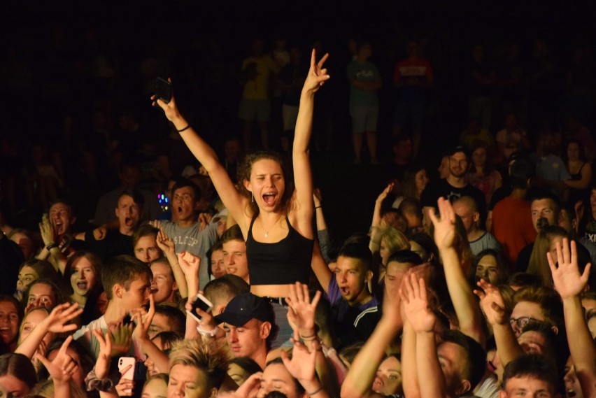 Młodzież bawiła się na Young Fest 2019 w Kraśniku! Zobacz zdjęcia i wideo z koncertów