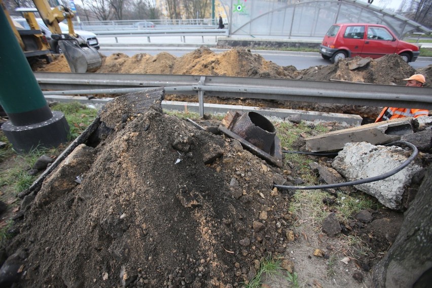 Sosnowiec. Remont nawierzchni na ulicy Piłsudskiego.