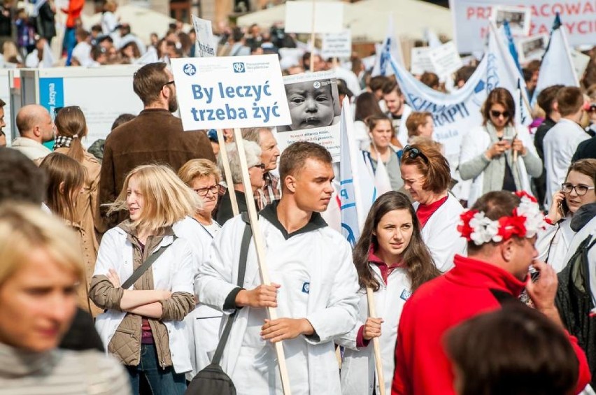Lekarze zapowiedzieli wielki strajk w Warszawie. "Dajcie...