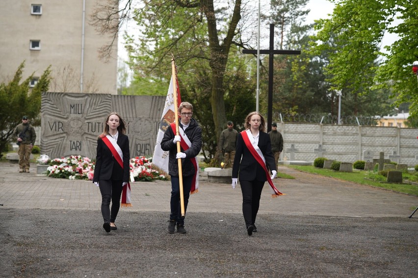 Święto Konstytucji 3 Maja w Lublińcu. Obchody na Cmentarzu...