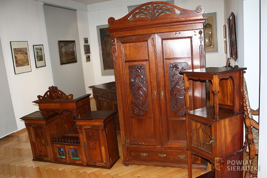 Muzeum Okręgowe w Sieradzu wzbogaciło się o meble z XIX i XX...