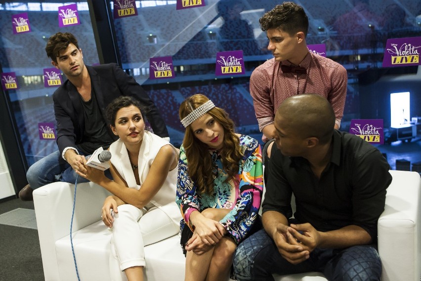 Violetta Live, Warszawa. Wywiady z gwiazdami. "Making of i...