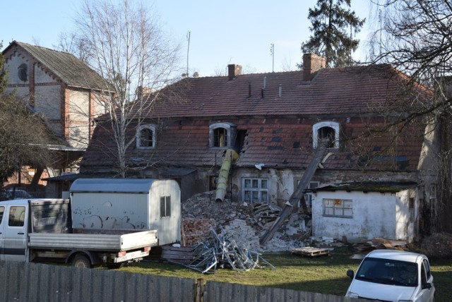 Zabytki Pruszcz Gdański: Ruszył remont Domu Młynarza - zabytkowego dworku ZDJĘCIA. Będzie w nim Urząd Stanu Cywilnego