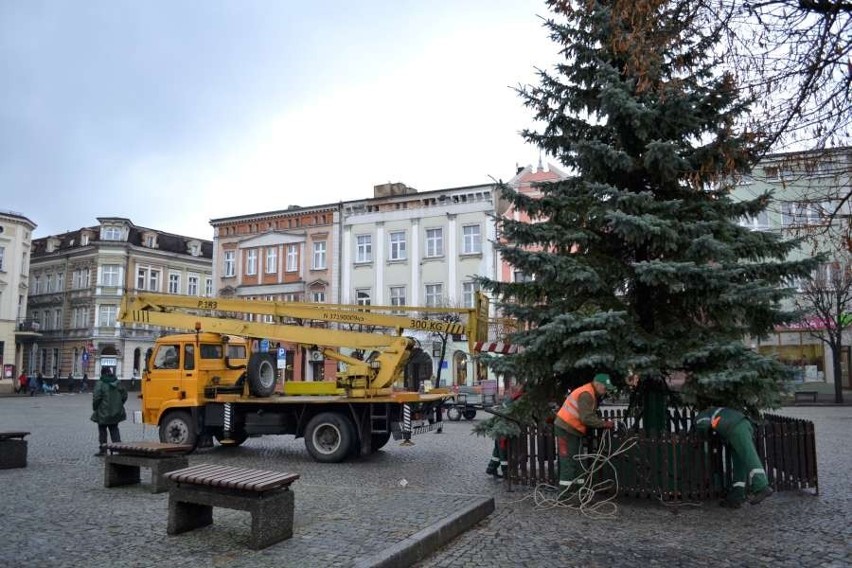 Na leszczyńskim rynku pojawiła się choinka