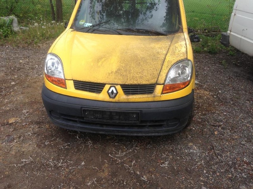 Renault trafiło na parking przy Marklowickiej