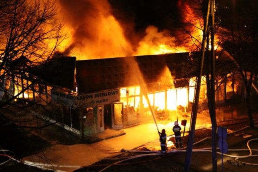 Pożar pawilonu meblowego przy Racławickiej