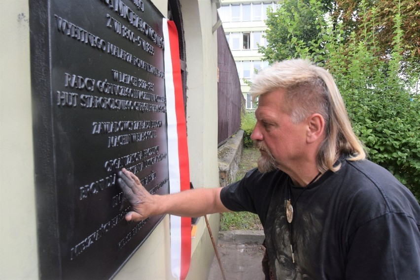 Wybitny malarz Piotr Michałowski ma tablicę pamiątkową na kieleckim Białogonie [WIDEO, ZDJĘCIA]