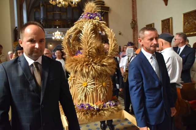 Dożynki gminy Śrem. W tym roku Święto Plonów w gminie Śrem w formie mszy świętej dziękczynnej. Tym razem bez zabawy dożynkowej