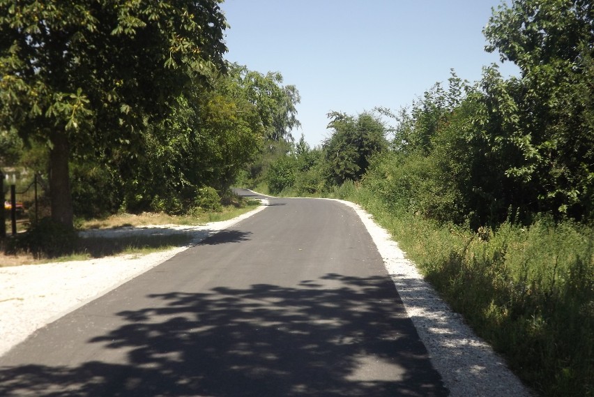 Nowy półkilometrowy odcinek drogi asfaltowej w Gajewie 