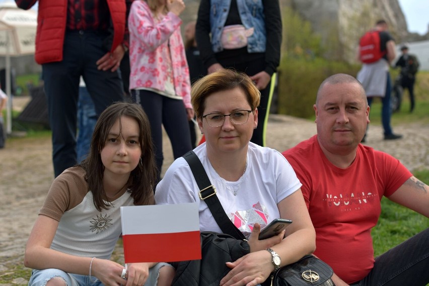 W poniedziałek, 2 maja na zamku w Rabsztynie odbyły się...