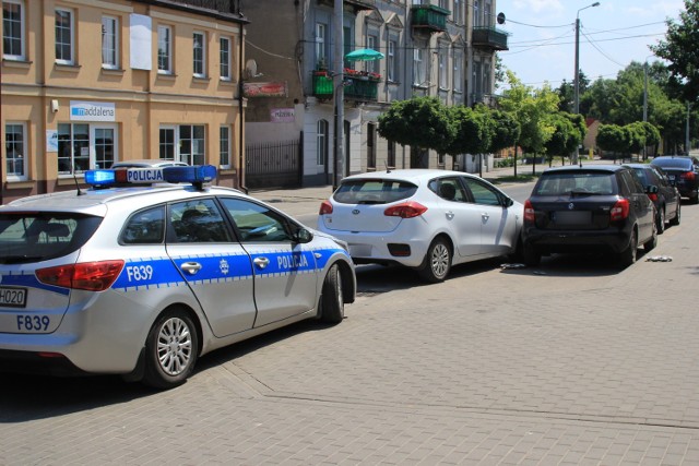 Pijany kierujący bez prawa jazdy spowodował dwie kolizje w Łęczycy