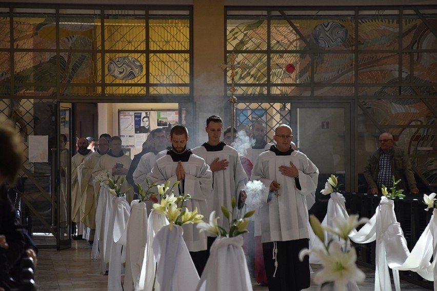 Bełchatów: Śluby wieczyste w bełchatowskiej parafii