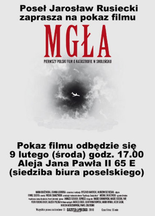 Plakat informujący o projekcji filmu &quot;Mgła&quot;.