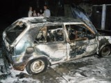 Pożar w Henrykowie - Spalił się samochód osobowy. ZDJĘCIA