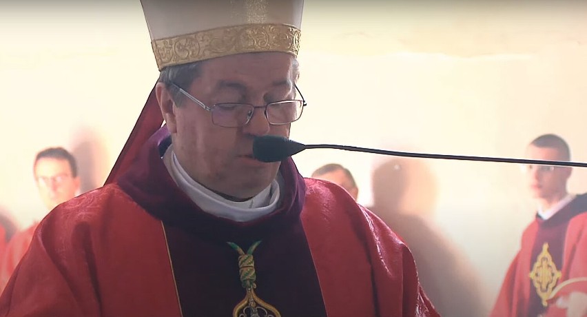 Gmina Wągrowiec. Abp Jan Romeo Pawłowski z Rzymu i Prymas Polski abp Wojciech Polak odprawili uroczystą mszę w Łeknie 