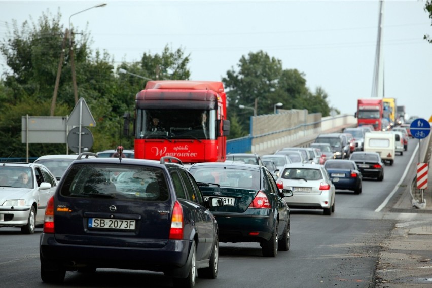 18.08.2010 poznan suchy las ulica obornicka remont...