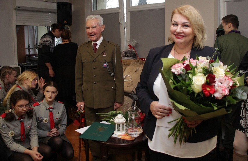 Inowrocław. Żołnierz i harcerz płk Jan Czerniak świętował setne urodziny. Uroczystość zbiegła się z jubileuszem 40-lecia Kręgu Seniora ZHP