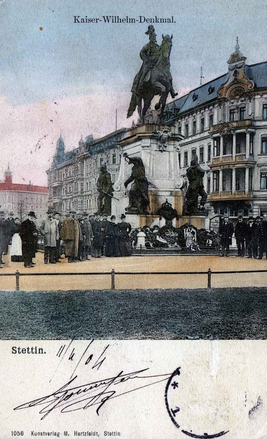 2. 

Pomnik cesarza Wilhelma I na placu Żołnierza...
