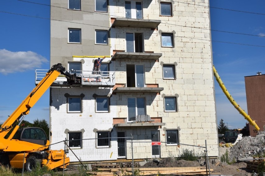 Trwają prace przy budowie najwyższego budynku w Lęborku [ZDJĘCIA]