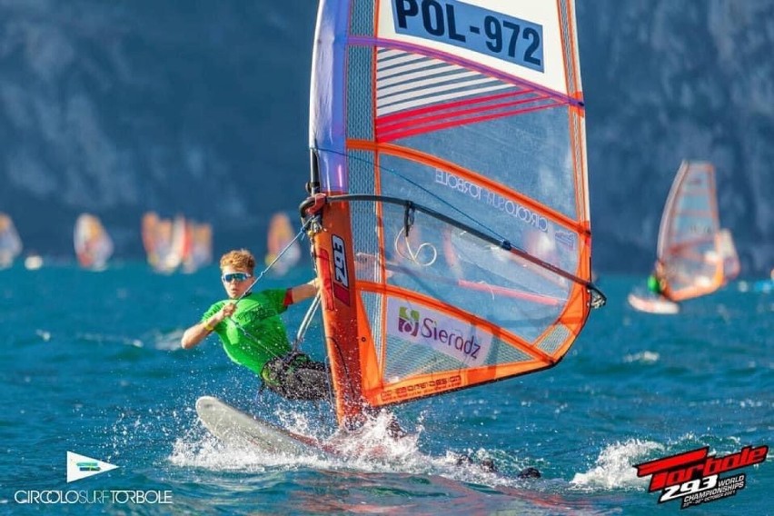 Mistrz windsurfingu rodem z... Sieradza. 14-letni Szymon Cieślak reprezentuje już światowy poziom. To efekt wyjątkowo ciężkiej pracy ZDJĘCIA