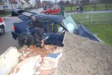 Tragiczny wypadek w Gnieżdżewie (gm. Puck). Kierowca uderzył w przystanek, zginął 9-letni chłopiec