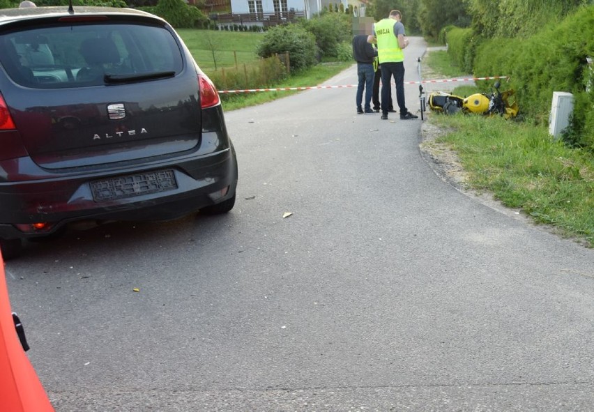 Wypadek w Zbychowie. Zginęła młoda kobieta, która jechała na motocyklu ZDJECIA