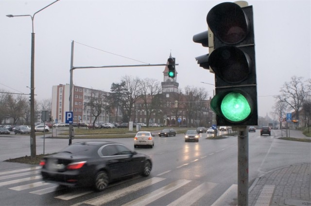 W przyszłorocznym budżecie powiatu inowrocławskiego zabezpieczono środki na modernizację sygnalizacji świetlnej u zbiegu Świętokrzyskiej, Niepodległości, Wierzbińskiego i Ratuszowej