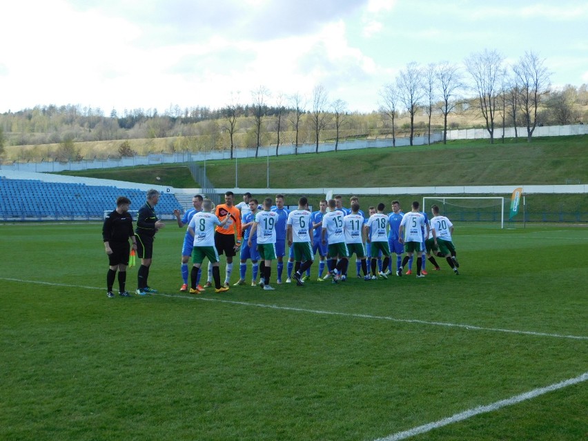 Piłkarze Górnika Wałbrzych wygrali na swoim boisku 1:0, IV-ligowe derby, z Polonią-Stalą Świdnica
