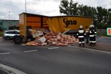 Ciężarówka zablokowała rondo w Głuchowie [FOTO]