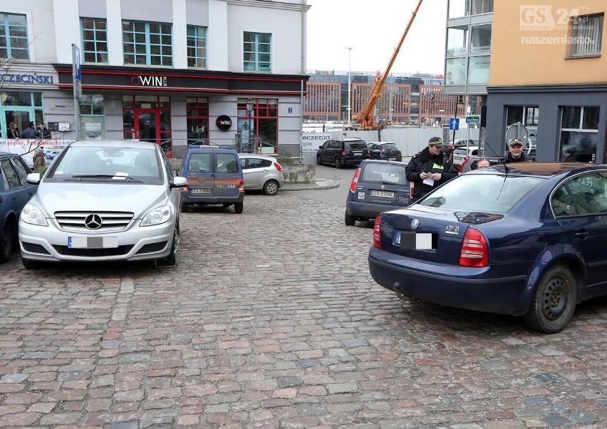 Straż miejska w akcji: ponad 500 blokad za złe parkowanie