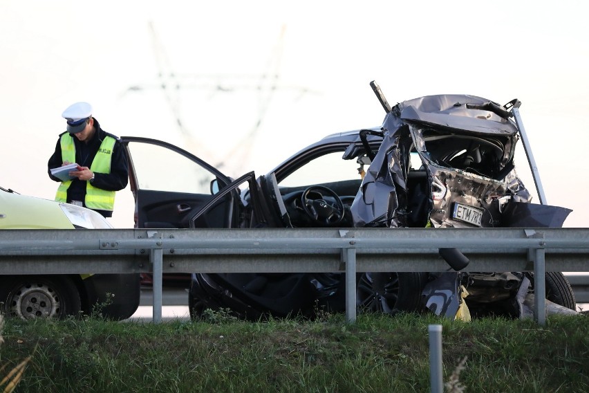 KARAMBOL Piotrków: Śmiertelny wypadek na S8 w Piotrkowie...