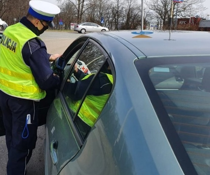 Obywatelskie ujęcie w Dzietrznikach. Kierowca miał 3,3 promila 